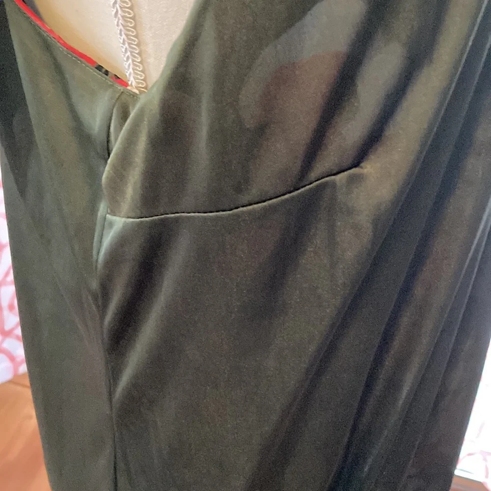 Womenโs Liz Claiborne Collection Sleeveless Blouse XL NWT Tuscan Olive M #50 - Picture 9 of 17